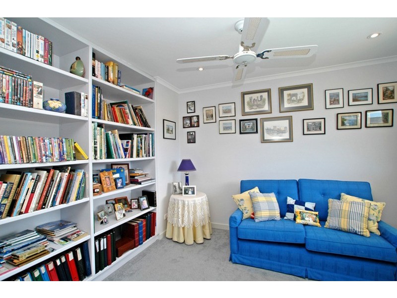 4 Mooring Place, St Huberts Island NSW 2257