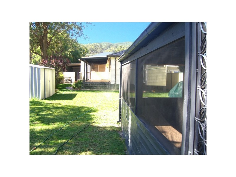 9 Springwood Street, Blackwall NSW 2256