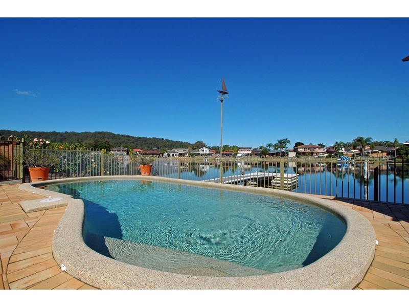 64 Helmsman Boulevard, St Huberts Island NSW 2257