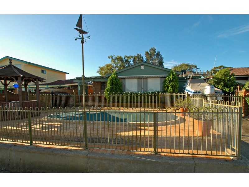 64 Helmsman Boulevard, St Huberts Island NSW 2257