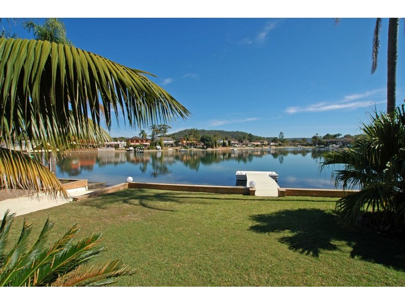 36 Helmsman Boulevard, St Huberts Island NSW 2257