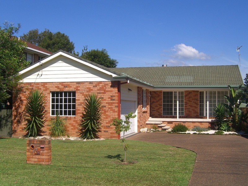 12 Beachfront Parade, St Huberts Island NSW 2257