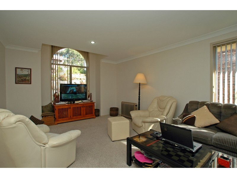 66 Kingsview Drive, Umina Beach NSW 2257