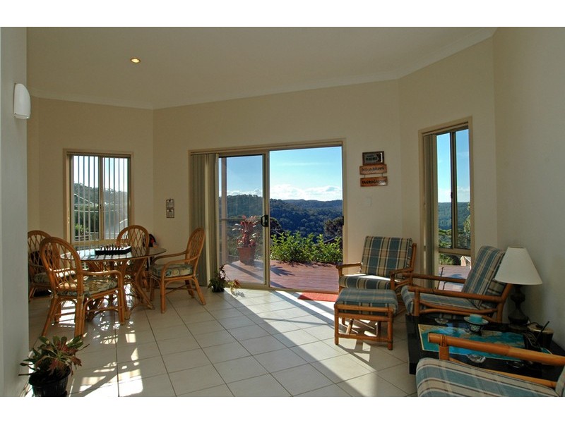 66 Kingsview Drive, Umina Beach NSW 2257