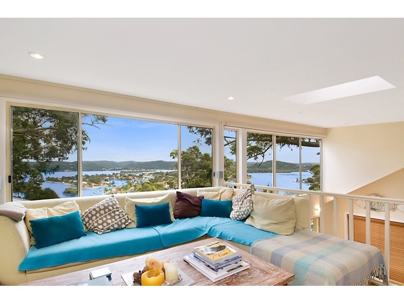 7 Daley Avenue, Daleys Point NSW 2257