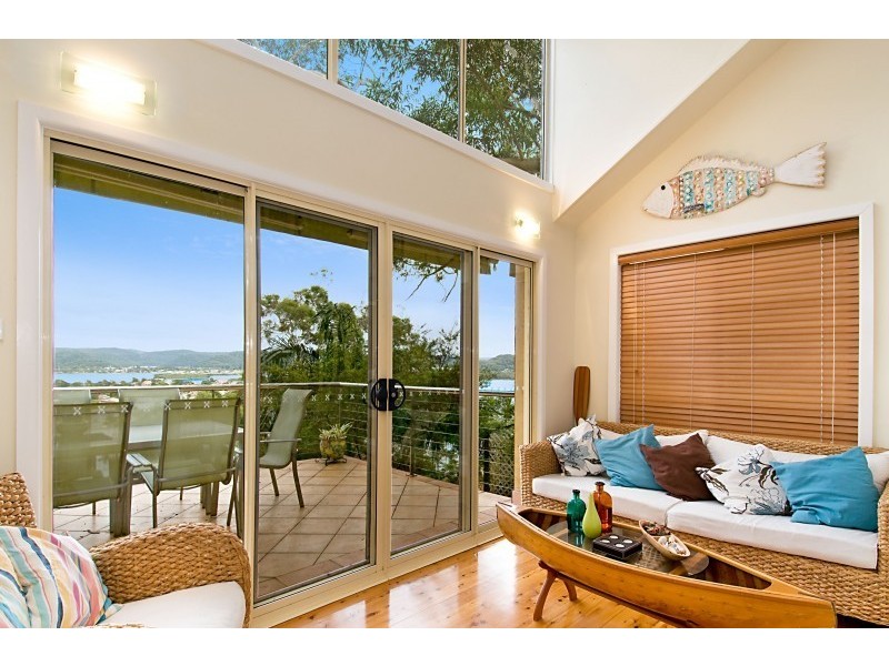 7 Daley Avenue, Daleys Point NSW 2257