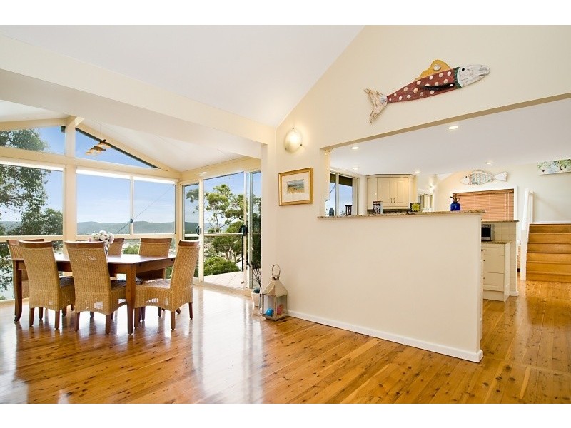 7 Daley Avenue, Daleys Point NSW 2257