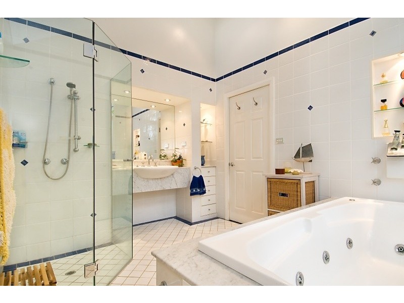 7 Daley Avenue, Daleys Point NSW 2257