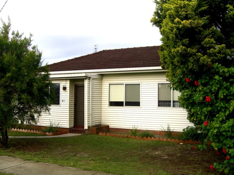 31 Dunban Road, Woy Woy NSW 2256