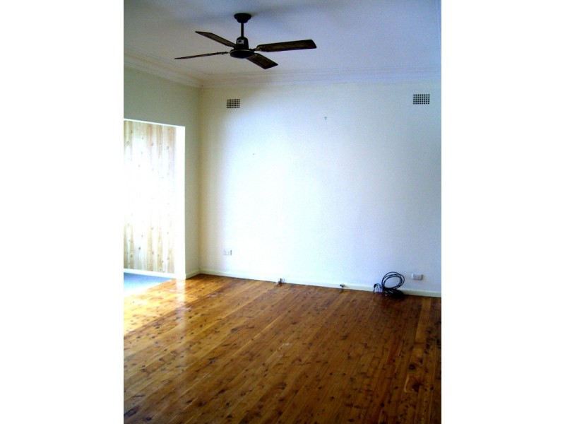 31 Dunban Road, Woy Woy NSW 2256