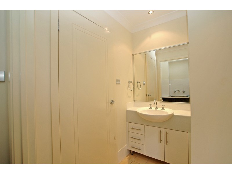 2/1 Warwick Street, Blackwall NSW 2256