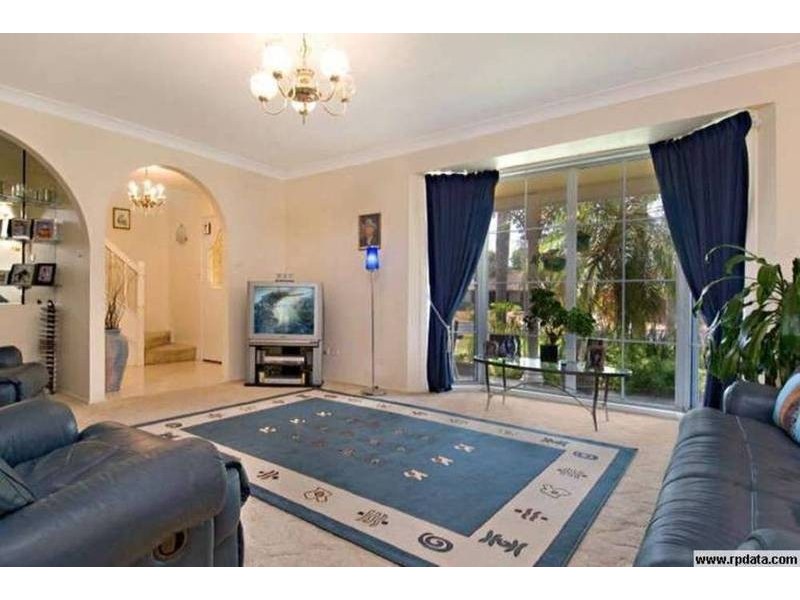 70 Helmsman Boulevard, St Huberts Island NSW 2257