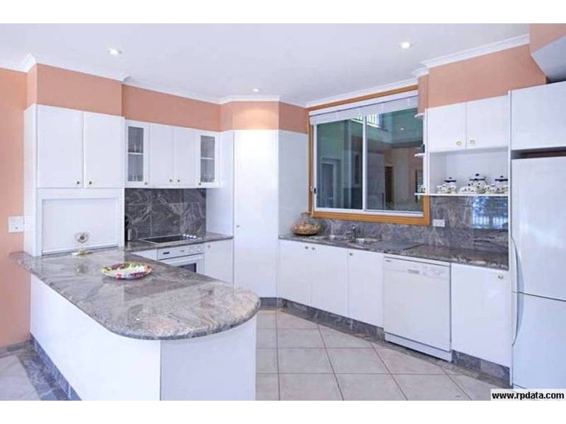 11 Bay View Crescent, Blackwall NSW 2256
