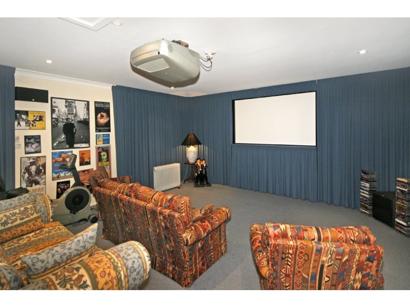 23 Beachfront Parade, St Huberts Island NSW 2257