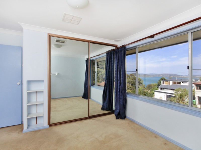 34 Sandstone Crescent, Tascott NSW 2250