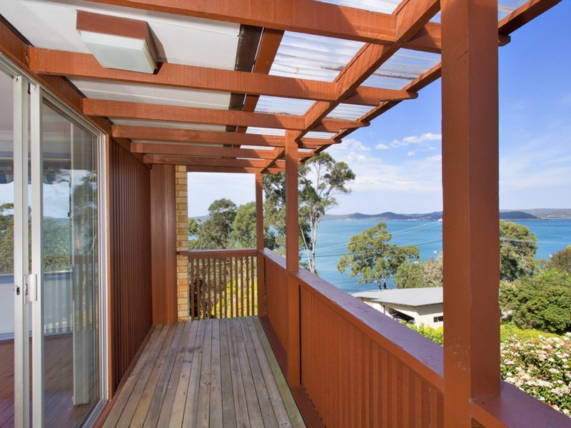 34 Sandstone Crescent, Tascott NSW 2250