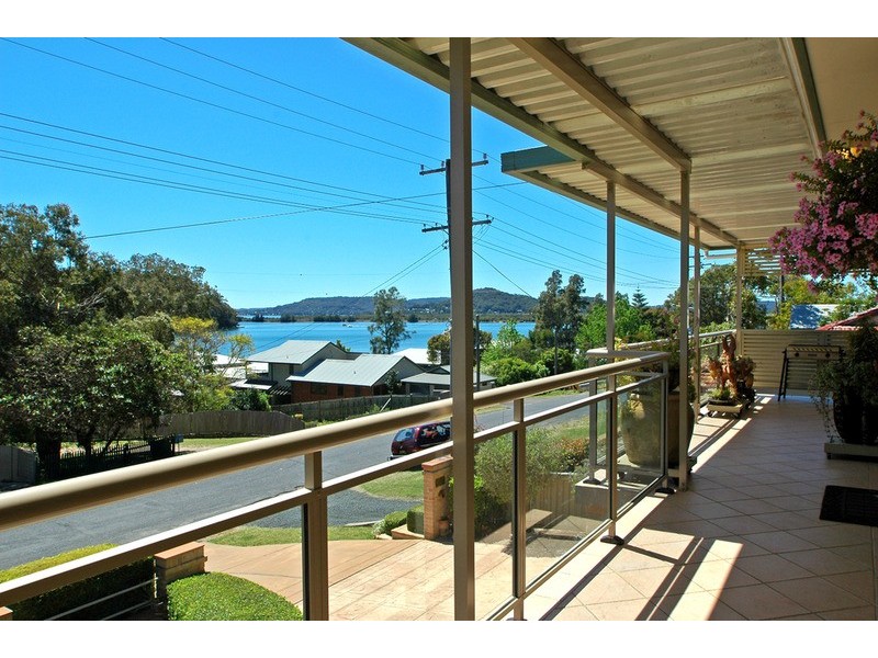 10 Taylor Street, Woy Woy Bay NSW 2256