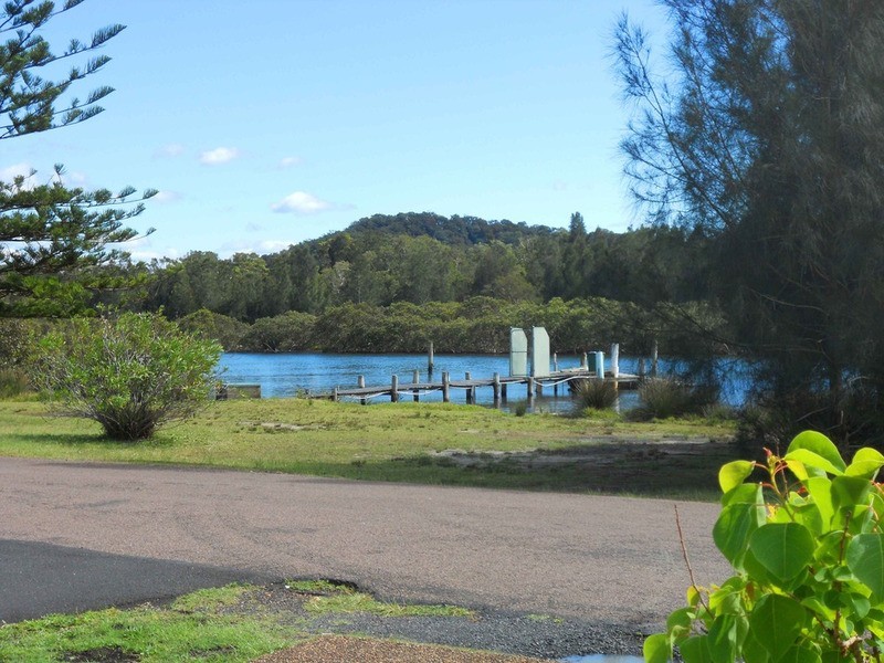 12 Beachfront Parade, St Huberts Island NSW 2257