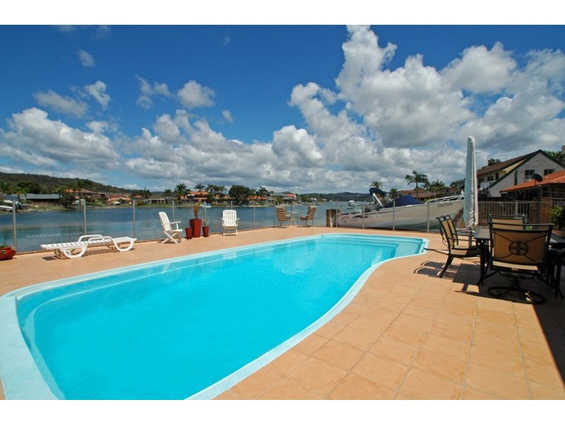 52 Helmsman Boulevard, St Huberts Island NSW 2257