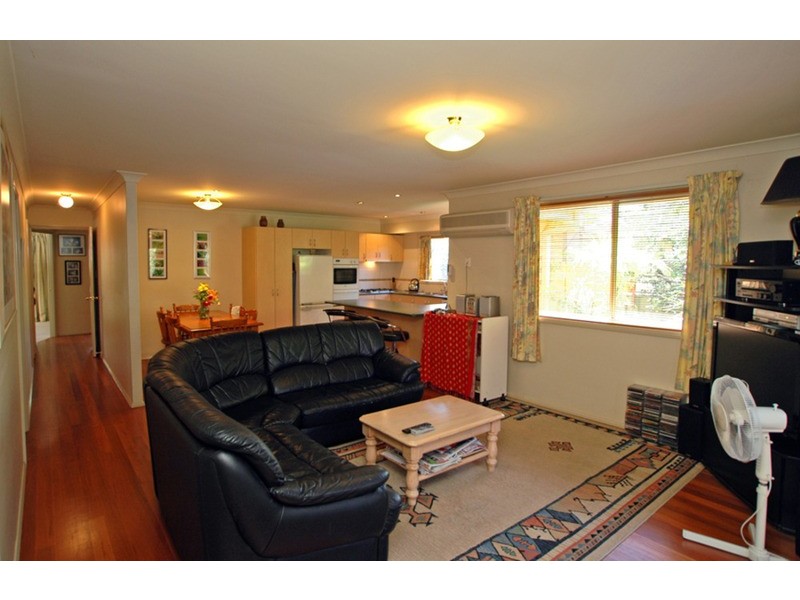 4 Poziers Avenue, Umina Beach NSW 2257