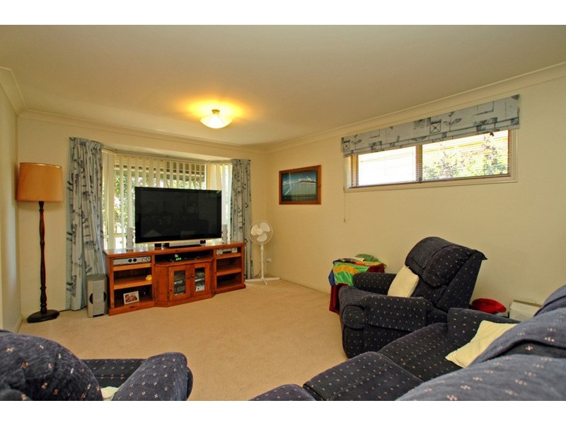 4 Poziers Avenue, Umina Beach NSW 2257