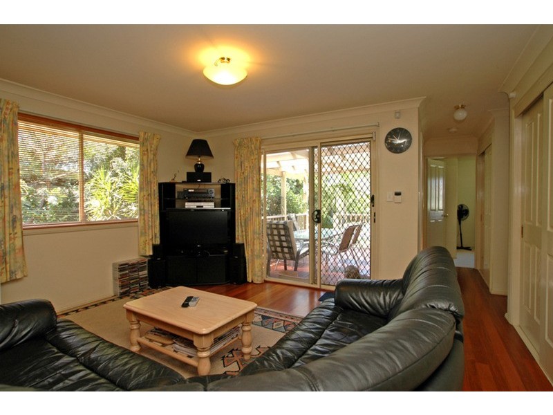 4 Poziers Avenue, Umina Beach NSW 2257