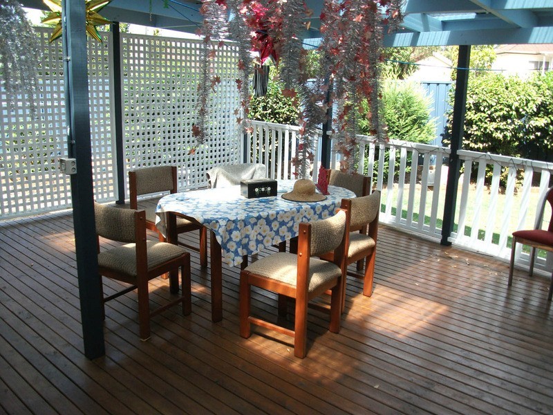 2 Moana Street, Woy Woy NSW 2256