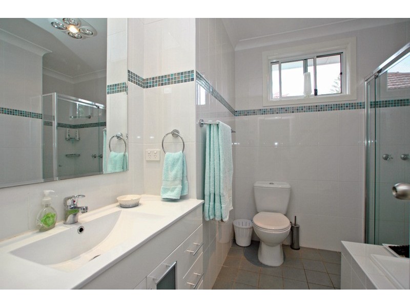 32 Brisbane Avenue, Umina Beach NSW 2257