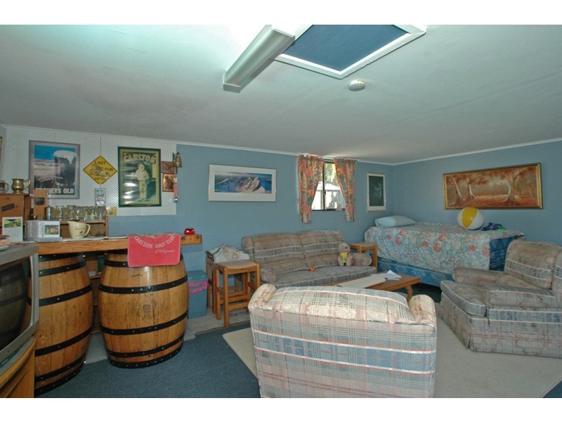 24 Nautilus Crescent, St Huberts Island NSW 2257