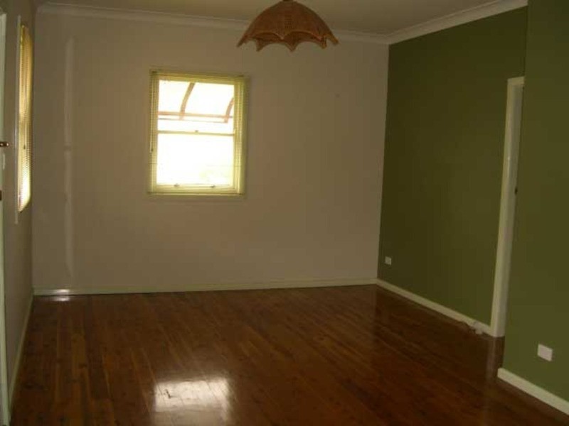 8 Bourke Road, Ettalong Beach NSW 2257