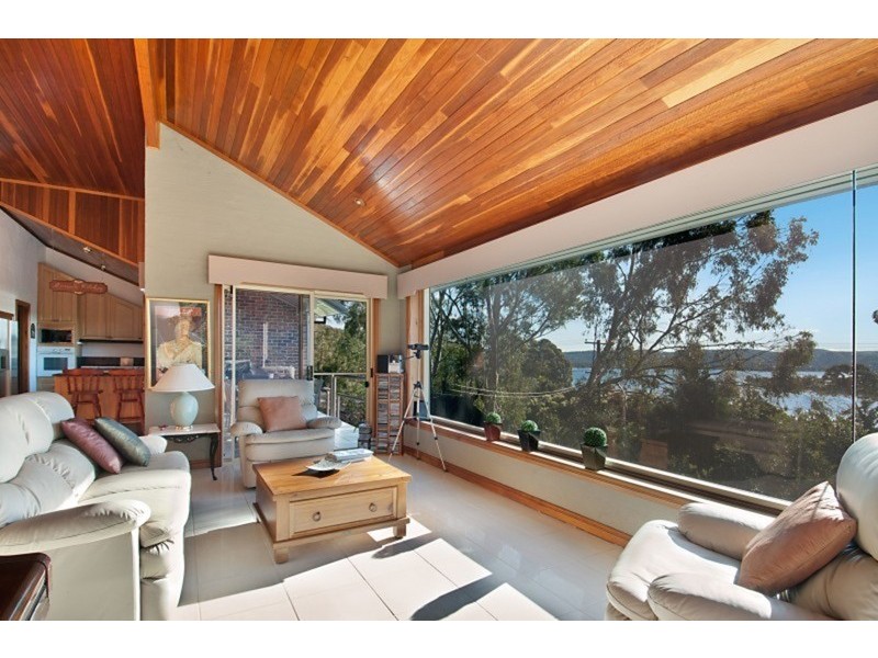 35 Daley Avenue, Daleys Point NSW 2257