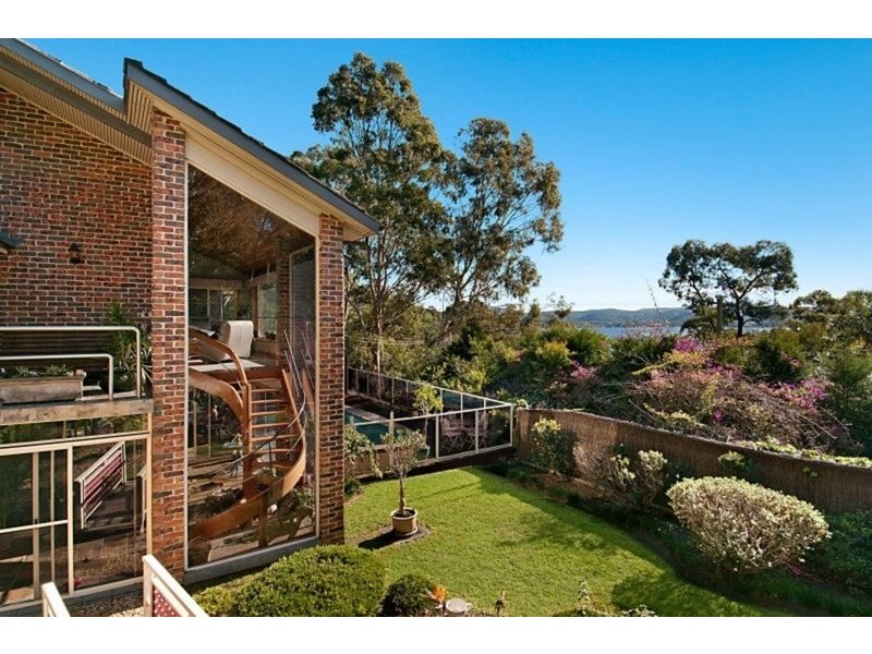 35 Daley Avenue, Daleys Point NSW 2257
