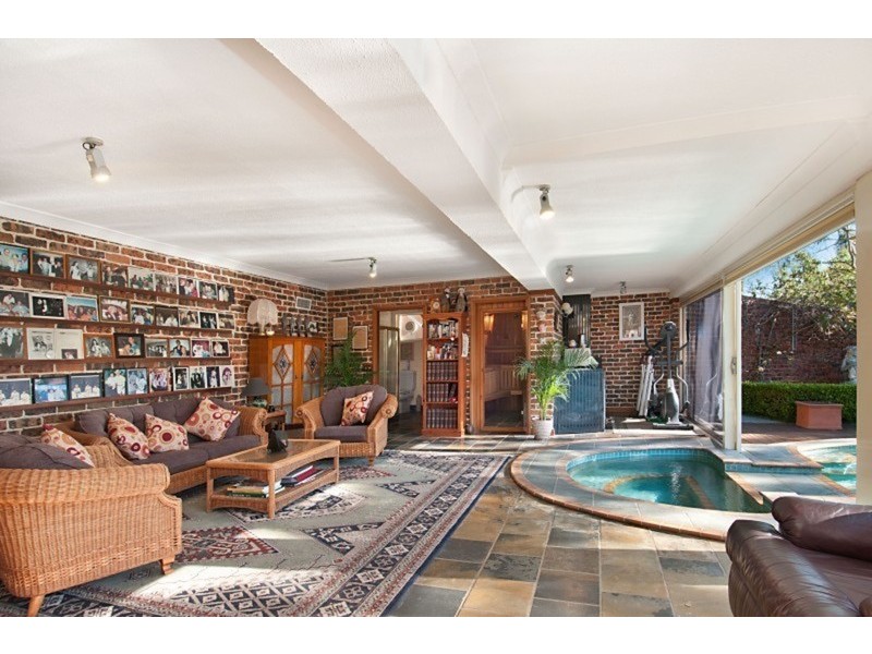 35 Daley Avenue, Daleys Point NSW 2257