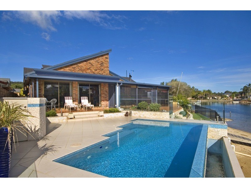 16 Heron Place, St Huberts Island NSW 2257