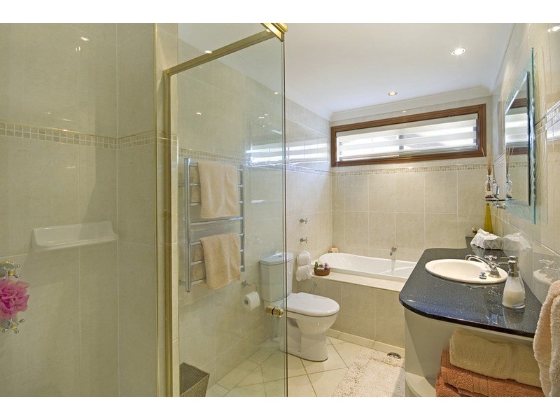 16 Heron Place, St Huberts Island NSW 2257