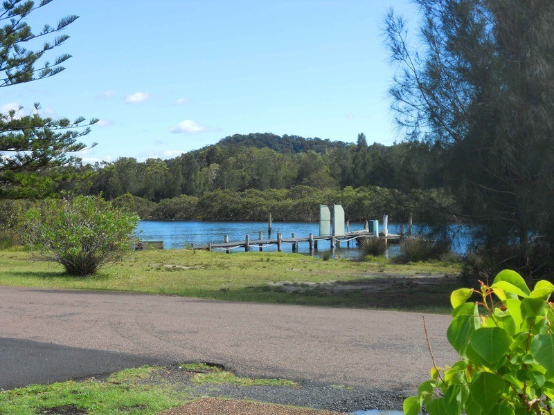 12 Beachfront Parade, St Huberts Island NSW 2257