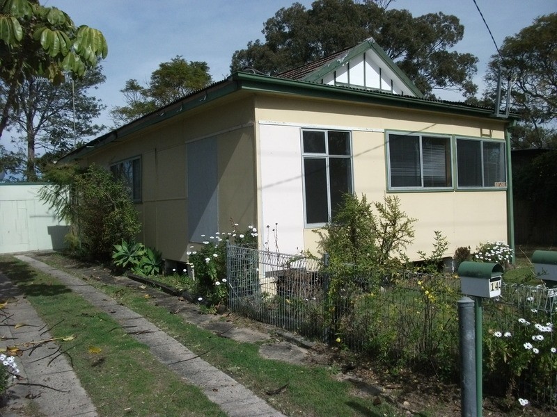 14 Palm Street, Ettalong Beach NSW 2257