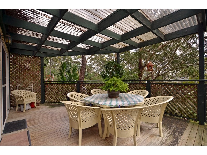 15 Daley Avenue, Daleys Point NSW 2257