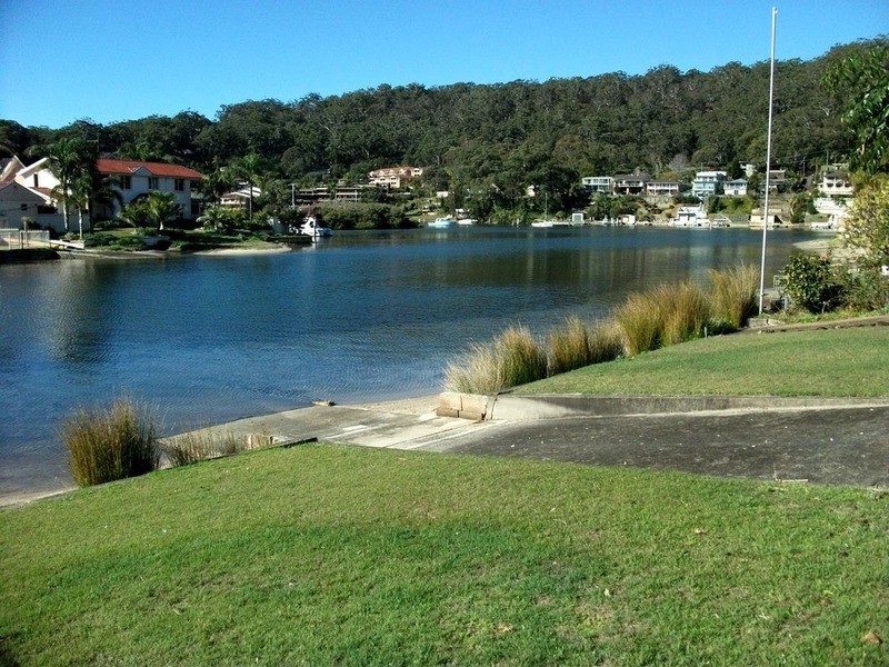 13 Helmsman Boulevard, St Huberts Island NSW 2257