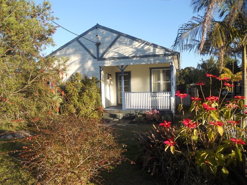 4B Osbourne Avenue, Umina Beach NSW 2257