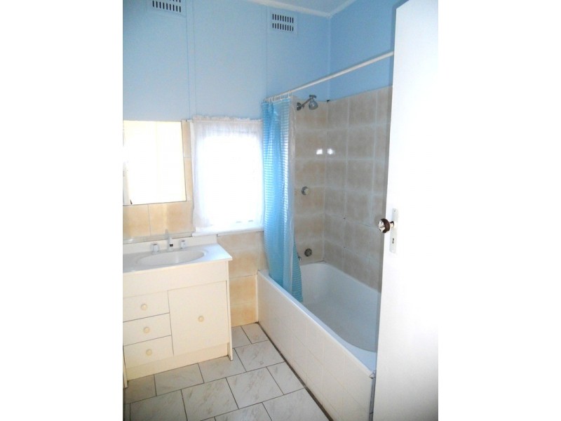 4B Osbourne Avenue, Umina Beach NSW 2257