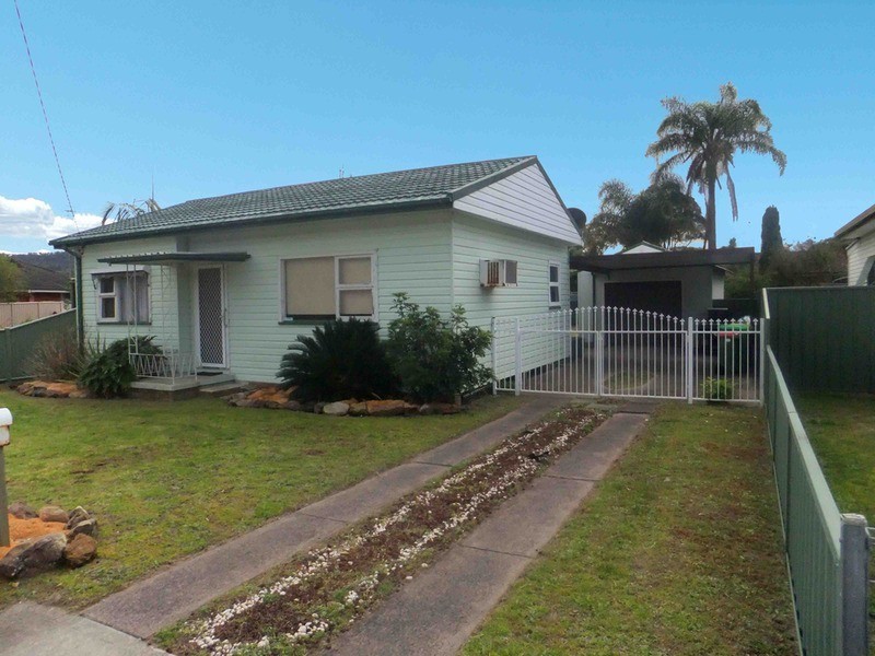 66 Dunban Road, Woy Woy NSW 2256