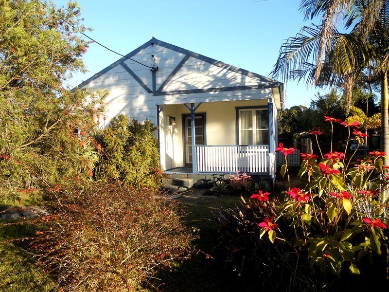 4b Osbourne Avenue, Umina Beach NSW 2257