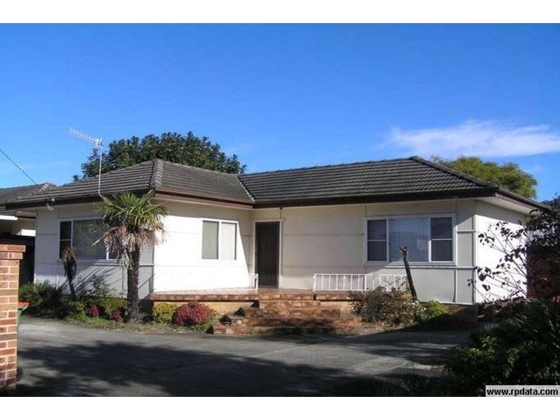 295 Ocean Beach Road, Umina Beach NSW 2257