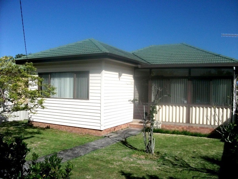 30 Albion Street, Umina Beach NSW 2257