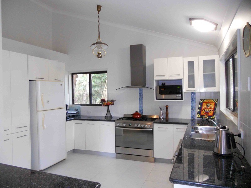 17 Daley Avenue, Daleys Point NSW 2257
