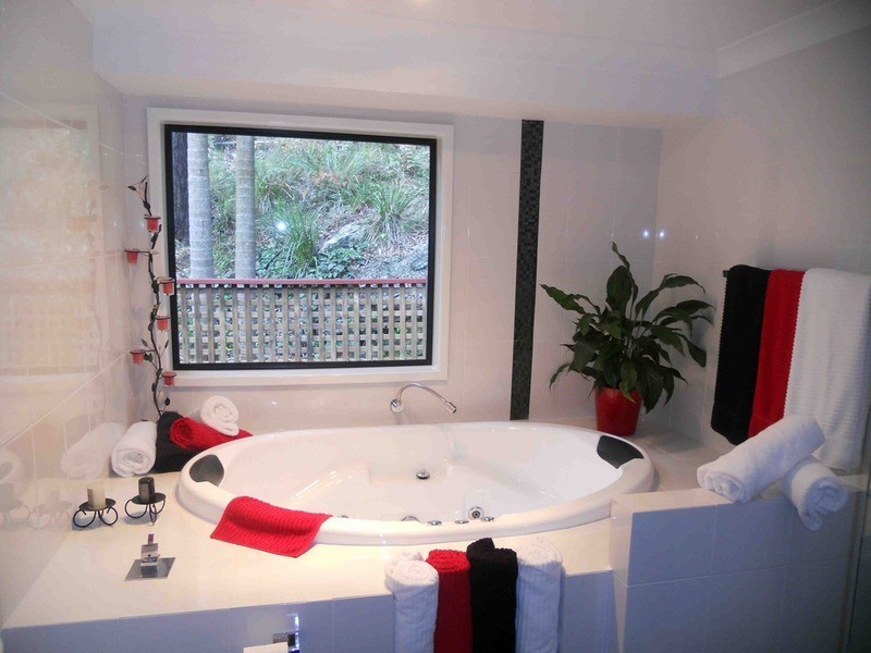17 Daley Avenue, Daleys Point NSW 2257