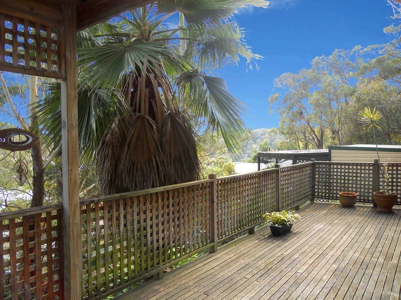 17 Daley Avenue, Daleys Point NSW 2257
