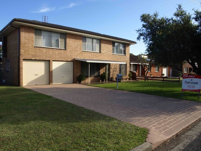 12 Pioneer Road, Umina Beach NSW 2257