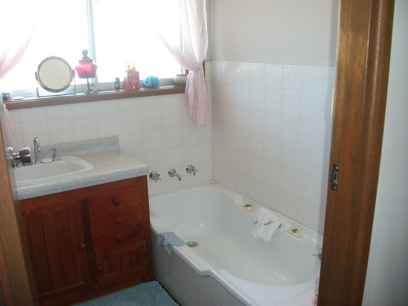 12 Pioneer Road, Umina Beach NSW 2257